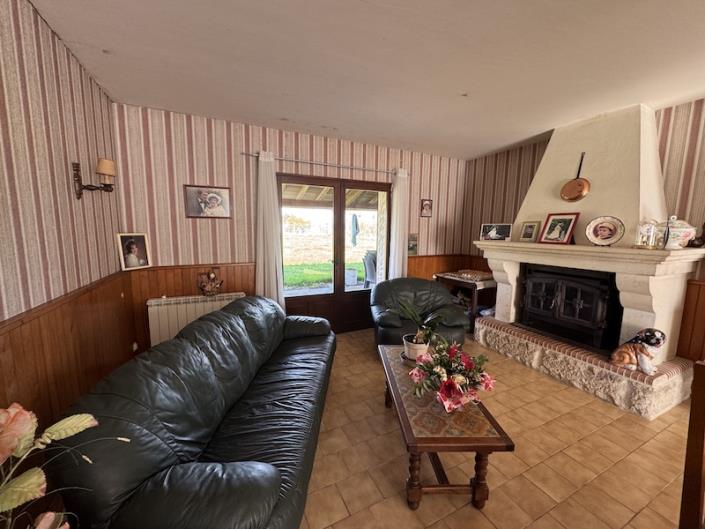 Image No.2-Bungalow de 3 chambres à vendre à Montguyon