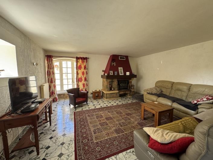 Image No.5-9 Bed Country House for sale