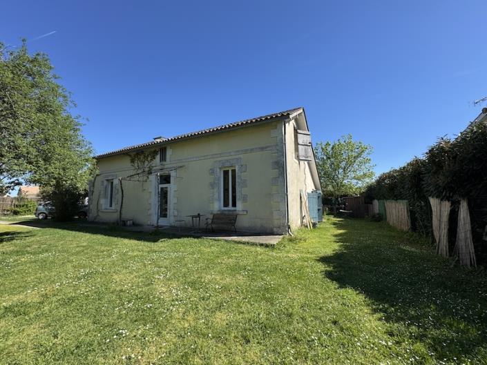 Image No.4-Maison de 4 chambres à vendre à Saint-Aigulin