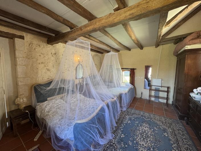 Image No.12-9 Bed Chateaux for sale