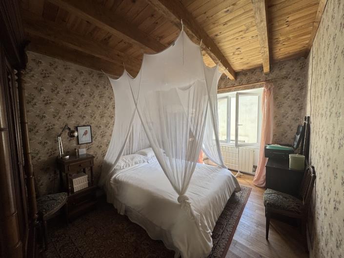 Image No.5-4 Bed Village House for sale