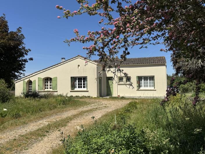 Image No.8-3 Bed Country House for sale