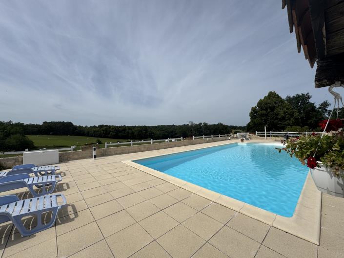 Image No.3-8 Bed Country House for sale