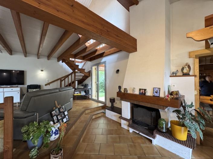 Image No.2-5 Bed Country House for sale