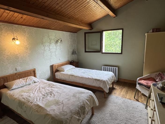 Image No.10-4 Bed Country House for sale