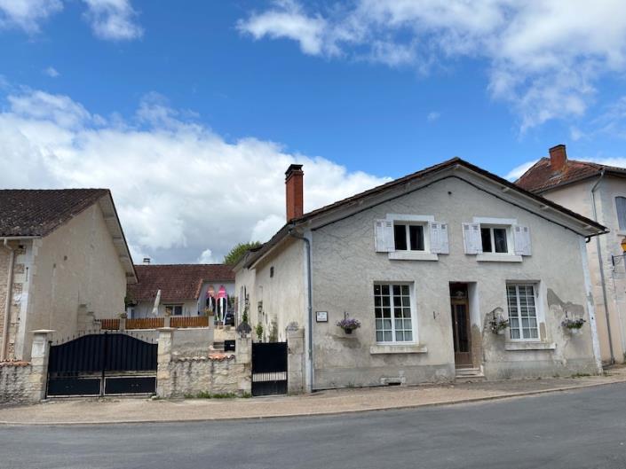 Image No.6-Maison de village de 3 chambres à vendre à Bonnes