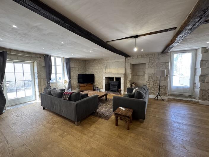 Image No.6-8 Bed Village House for sale