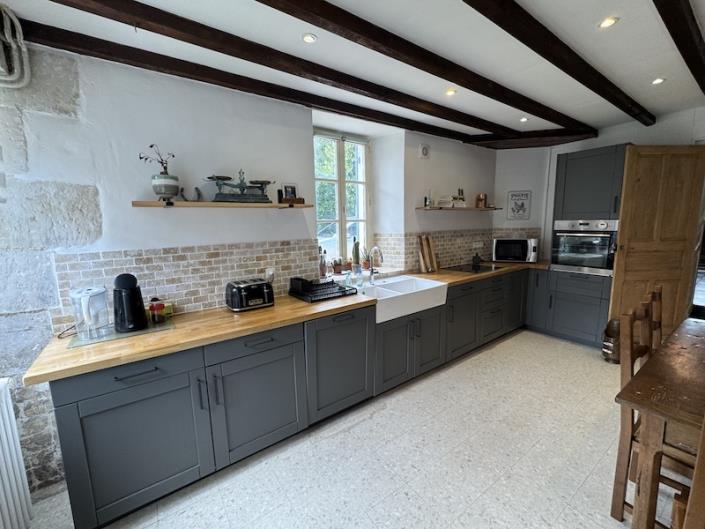 Image No.5-8 Bed Village House for sale