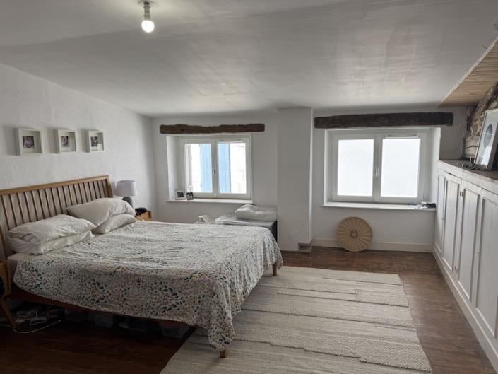 Image No.9-8 Bed Village House for sale