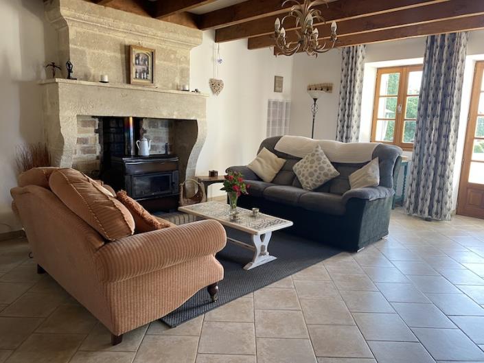 Image No.3-Propriété de pays de 6 chambres à vendre à Chalais