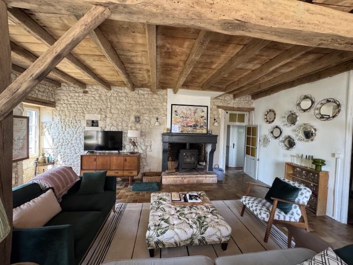 Image No.2-6 Bed Village House for sale