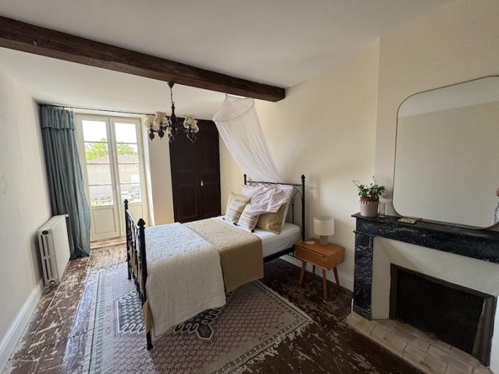 Image No.6-6 Bed Village House for sale