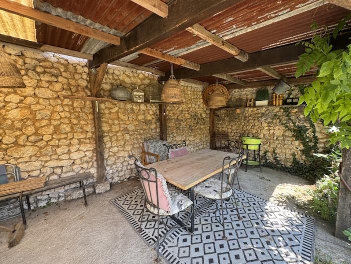 Image No.9-6 Bed Village House for sale