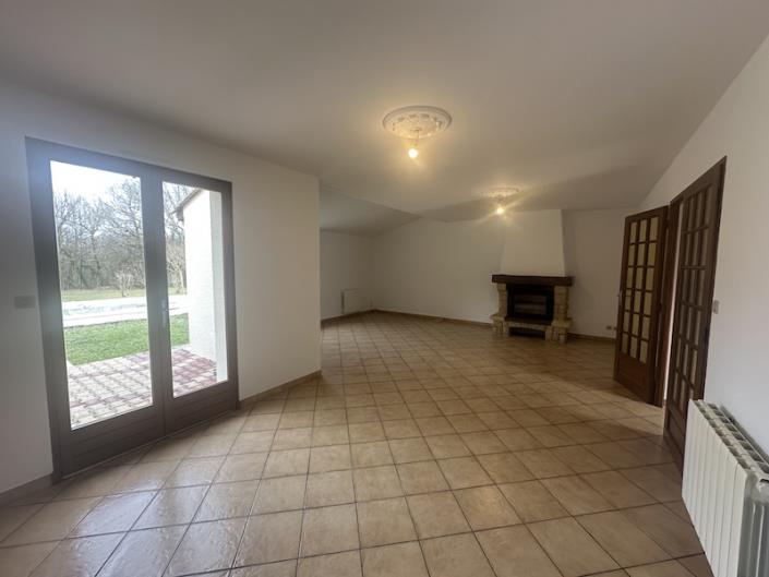 Image No.3-4 Bed Country House for sale