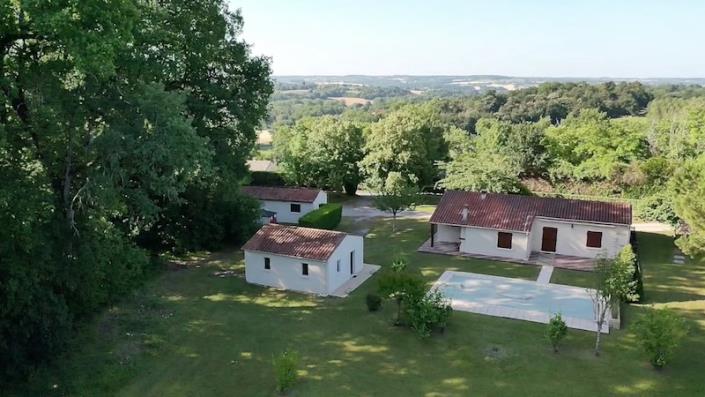 Image No.10-4 Bed Country House for sale