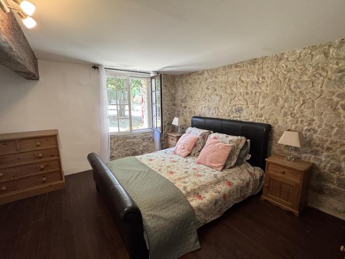 Image No.7-10 Bed Farmhouse for sale