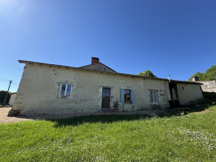 Image No.10-3 Bed House for sale