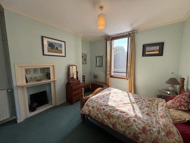 Image No.8-5 Bed Farmhouse for sale