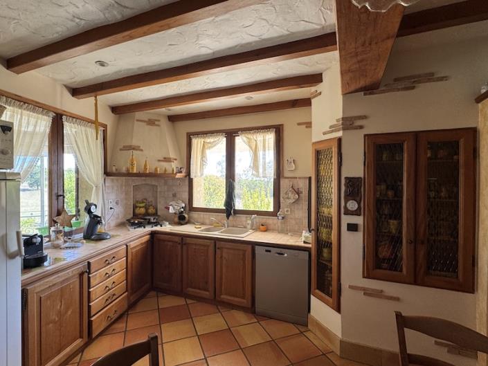 Image No.3-6 Bed Country House for sale