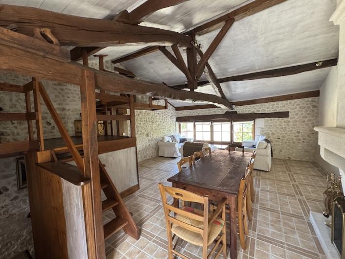 Image No.6-4 Bed Country House for sale