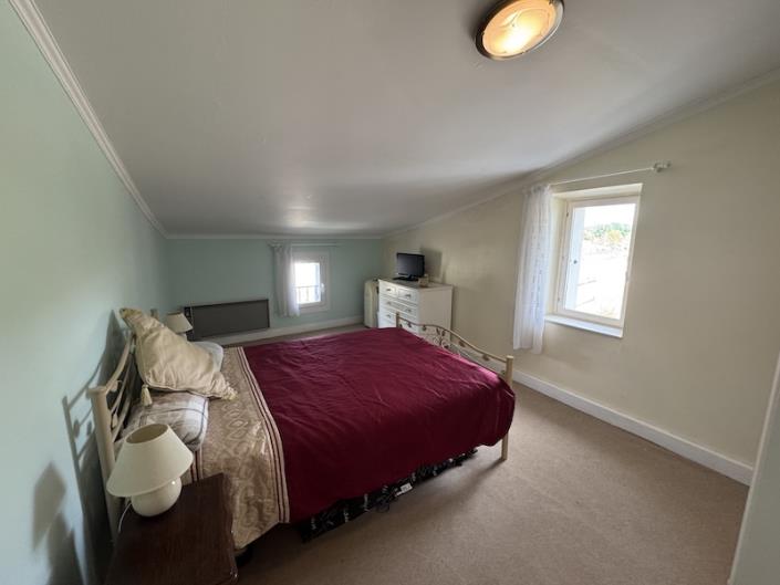 Image No.6-3 Bed House for sale
