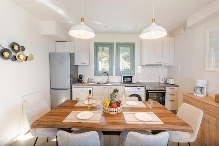 Image No.4-2 Bed Villa for sale