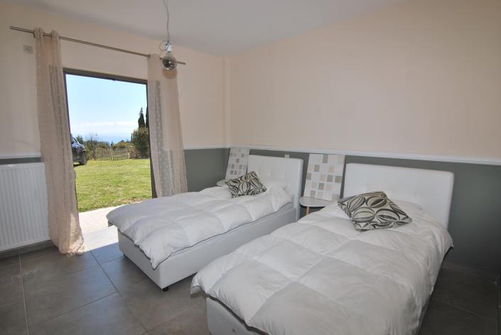 Image No.12-2 Bed Villa for sale