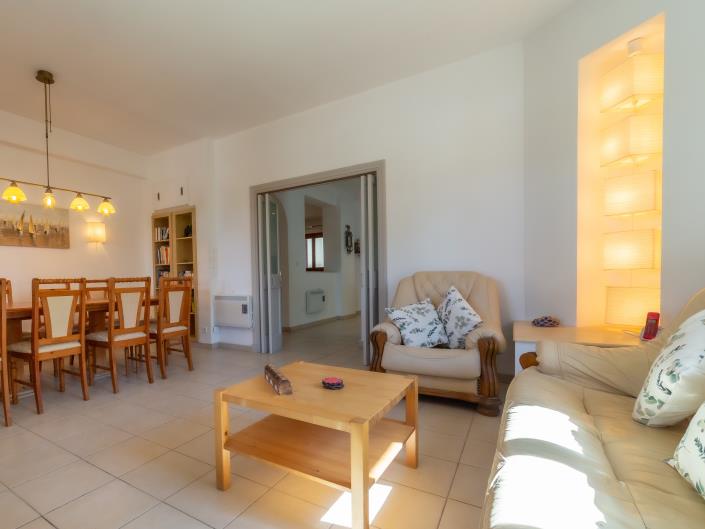 Image No.9-6 Bed Villa for sale