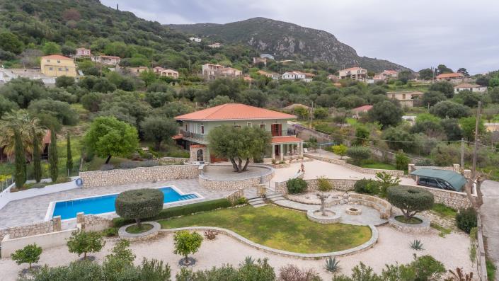 Image No.3-6 Bed Villa for sale