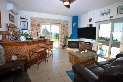 Villa_with_pool_for_sale_in_Ratzakli_Kefalonia--19-
