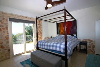 Villa_with_pool_for_sale_in_Ratzakli_Kefalonia--37-