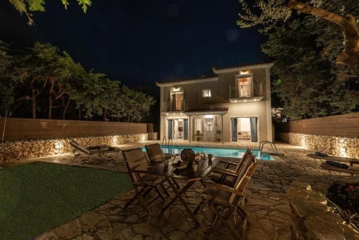 Image No.2-2 Bed Villa for sale