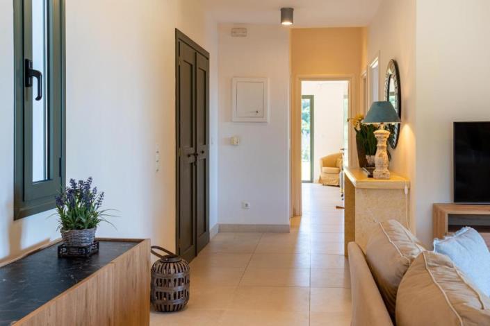 Image No.12-3 Bed Villa for sale