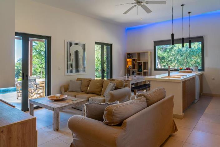 Image No.27-3 Bed Villa for sale