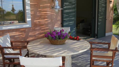 Image No.13-2 Bed Villa for sale