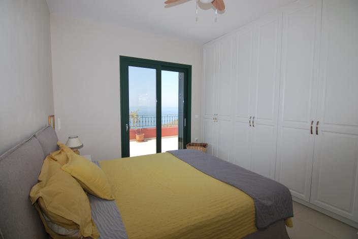 Image No.18-3 Bed Villa for sale