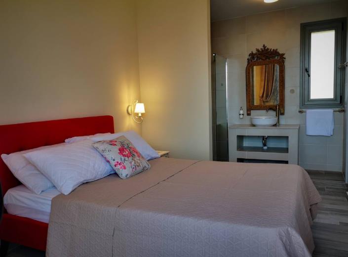 Image No.5-2 Bed Villa for sale