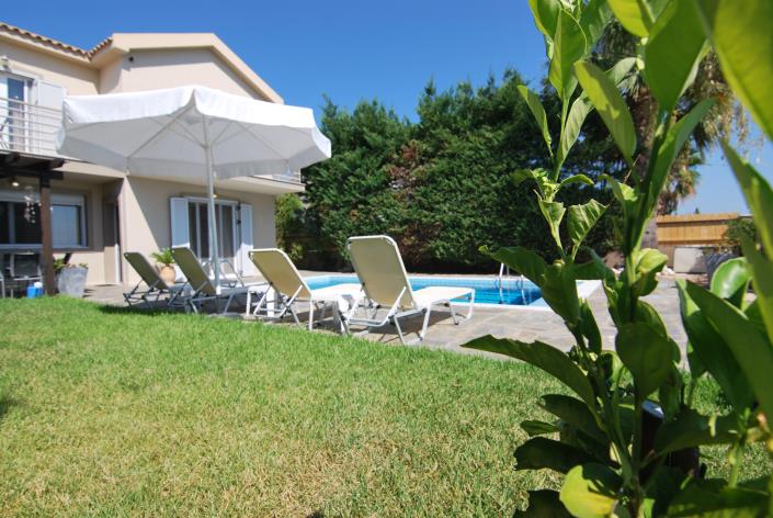 Image No.15-2 Bed Villa for sale