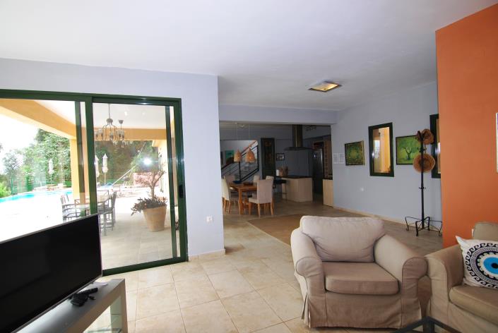 Image No.12-3 Bed Villa for sale