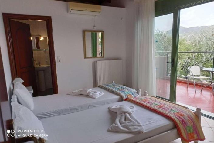 Image No.10-3 Bed Villa for sale