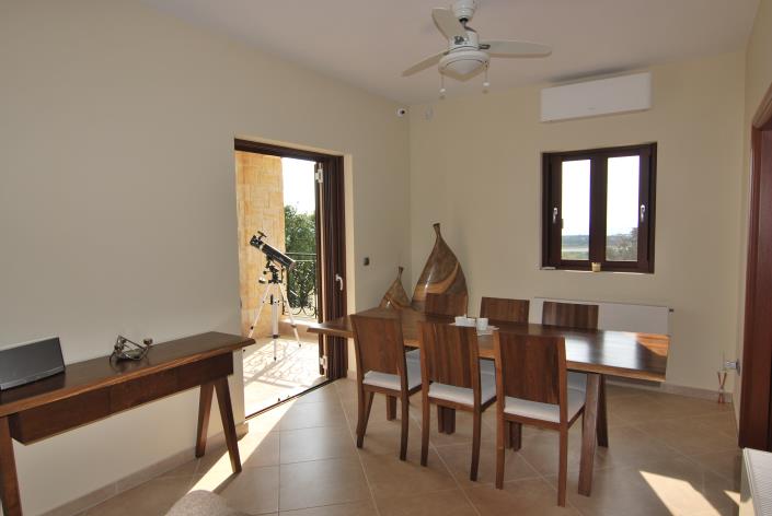 Image No.7-3 Bed Villa for sale