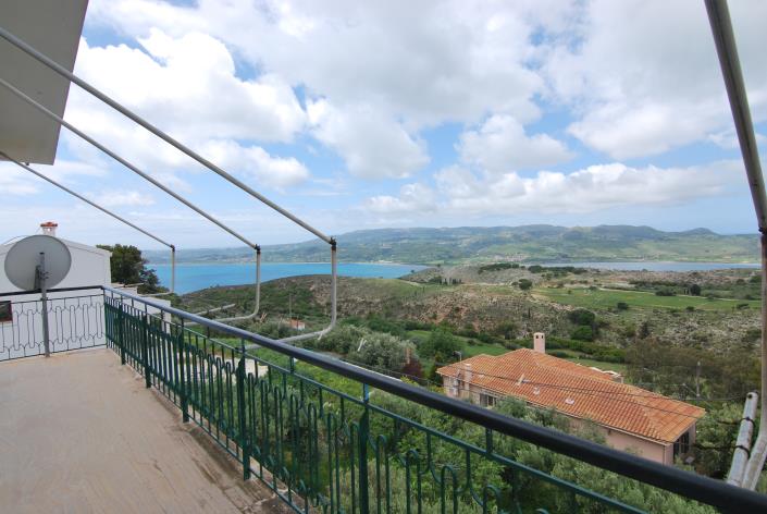 Image No.8-2 Bed House for sale