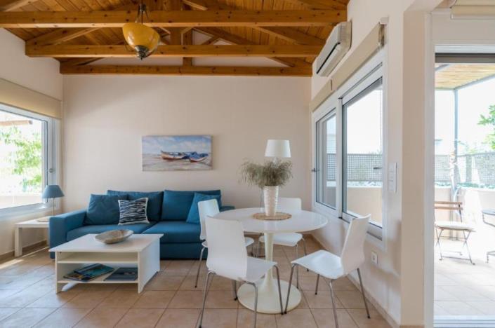 Image No.3-Maison de 2 chambres à vendre à Lixouri