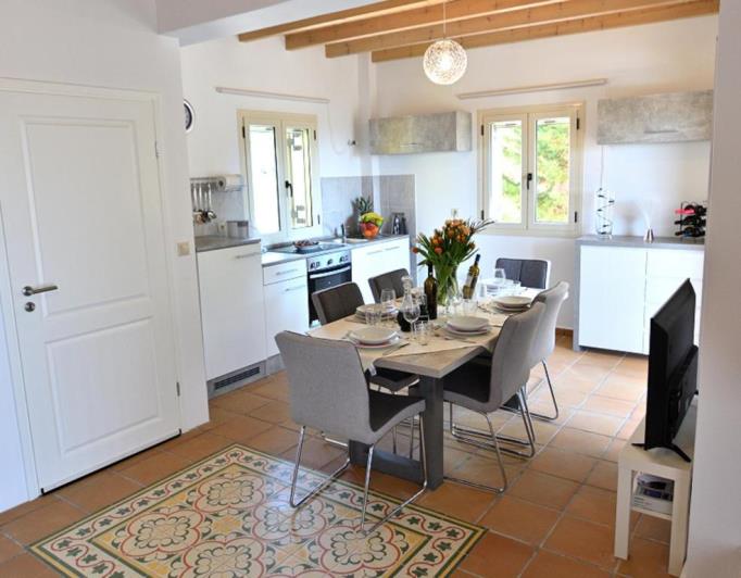 Image No.2-3 Bed Villa for sale