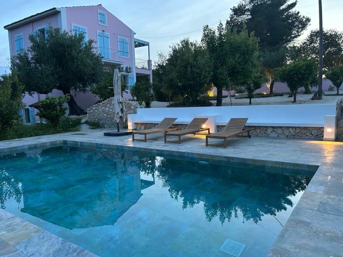 Image No.44-5 Bed Villa for sale