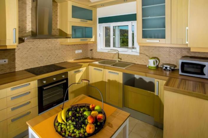 Image No.8-9 Bed Villa / Detached for sale