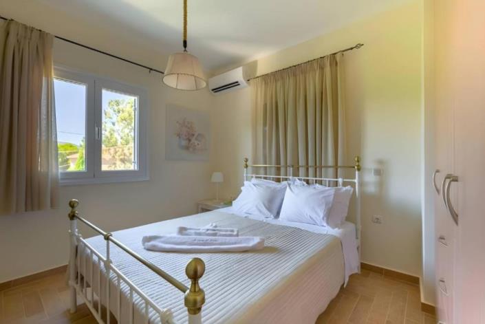 Image No.9-9 Bed Villa / Detached for sale