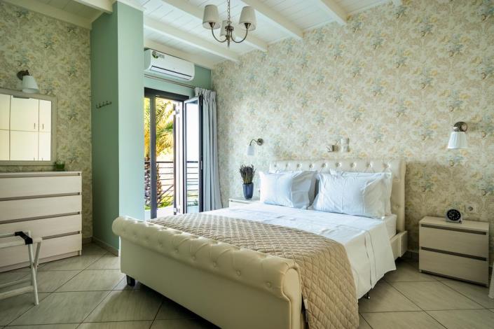 Image No.10-5 Bed Villa for sale