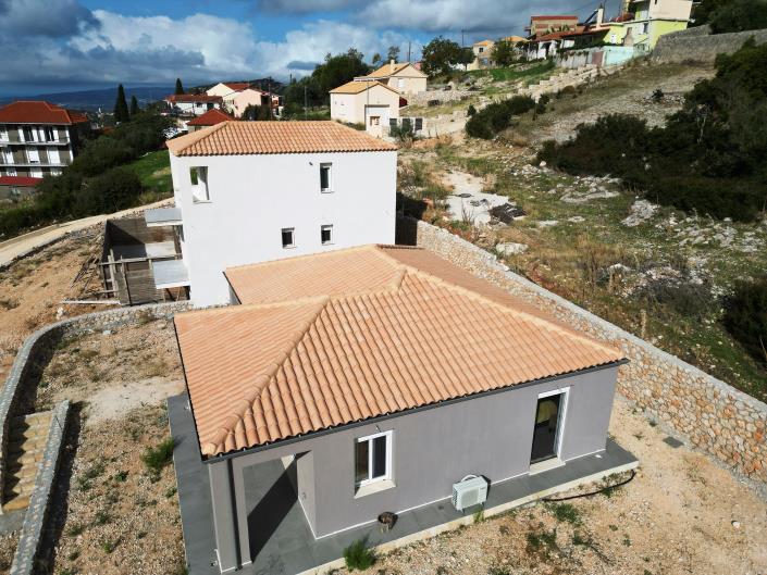 Image No.1-Villa de 4 chambres à vendre à Dilinata