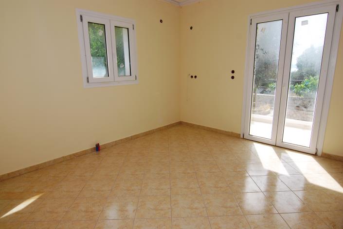 Image No.5-6 Bed Property for sale